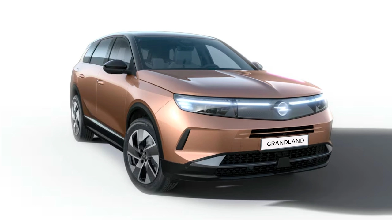 Коричневый Opel Grandland